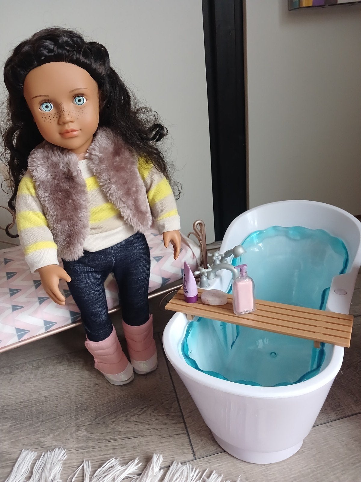 Our generation american girl doll pop met bad, Ophalen, Zo goed als nieuw, Overige typen