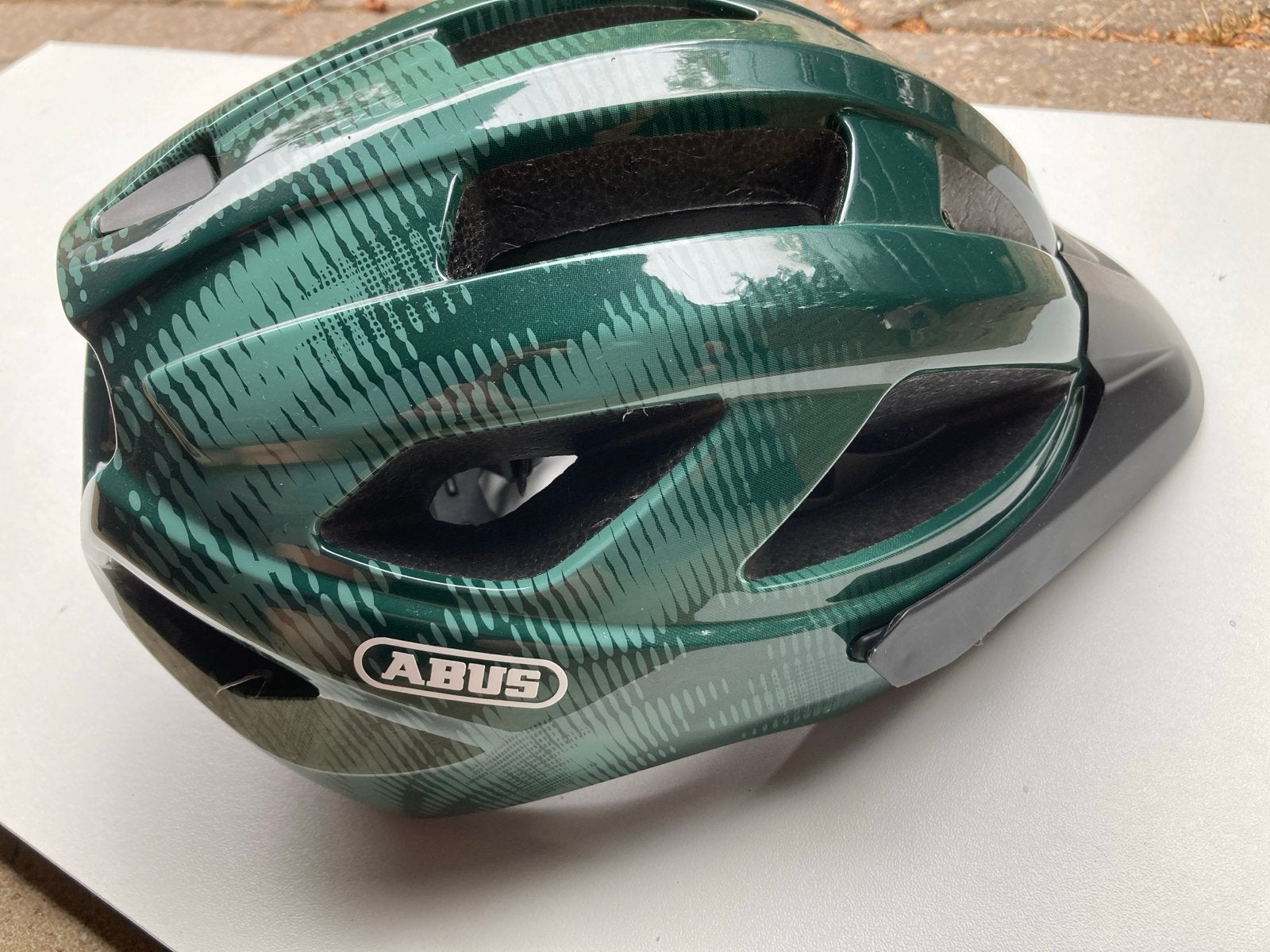 ABUS Macator fietshelm - Groen - Maat 52-58cm nieuwstaat, Ophalen of Verzenden, Zo goed als nieuw, Overige maten, Heer of Dame