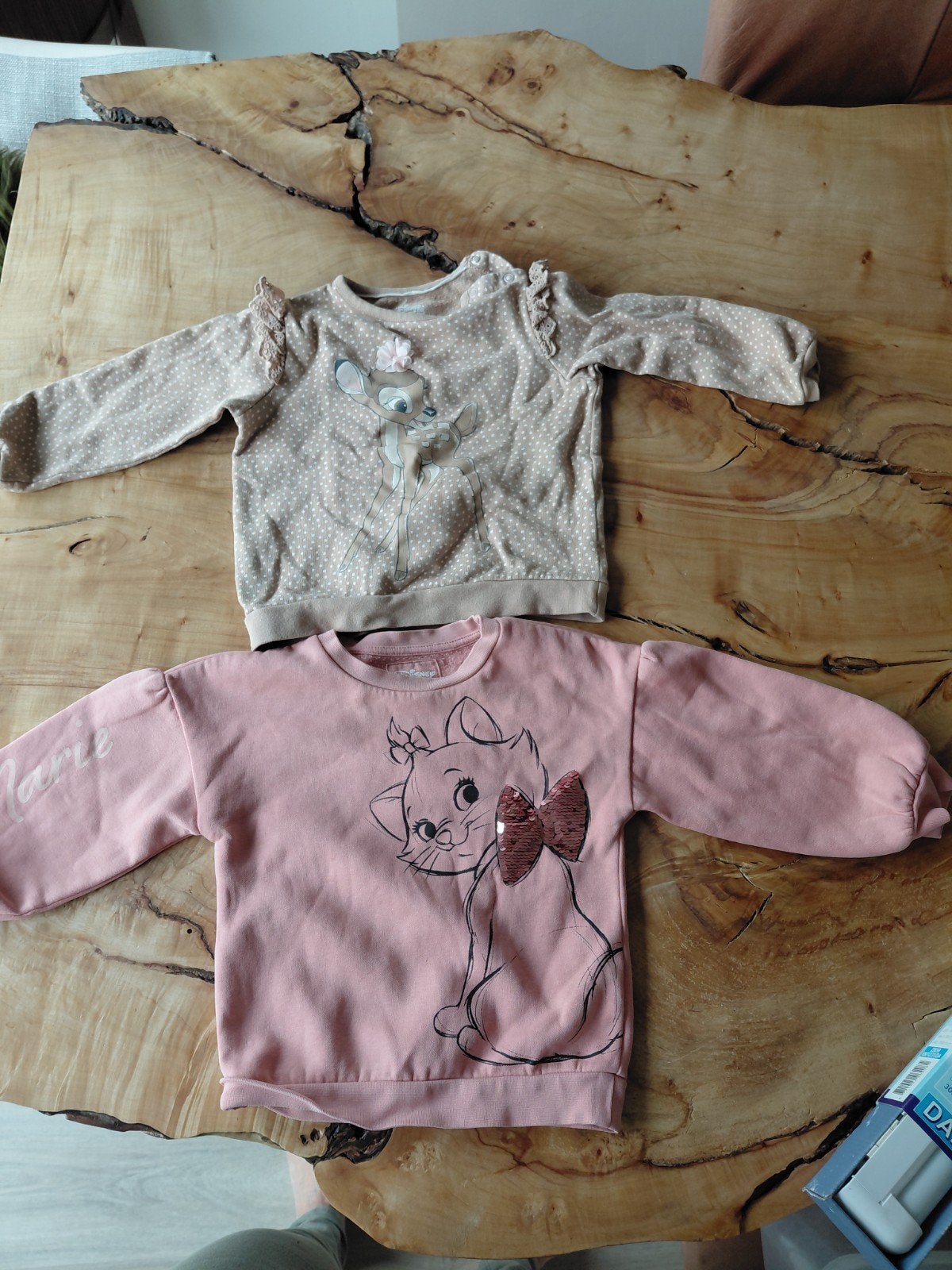 2 truien: Bambi (mt 98) en Marie (mt 104), Ophalen of Verzenden