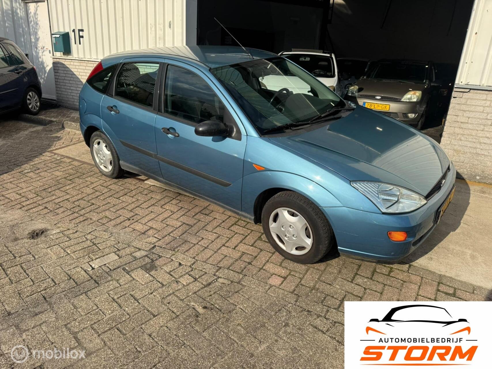 Ford Focus 1.4-16V Cool Edition, 15 km/l, 4 cilinders, Blauw, 49 €/maand