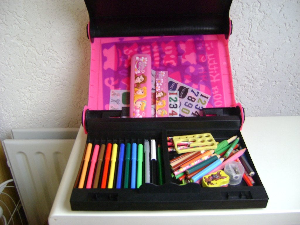 tekendoos/schoolbord in 1 stiften potloden stuf liniaal punt, Ophalen of Verzenden, Zo goed als nieuw