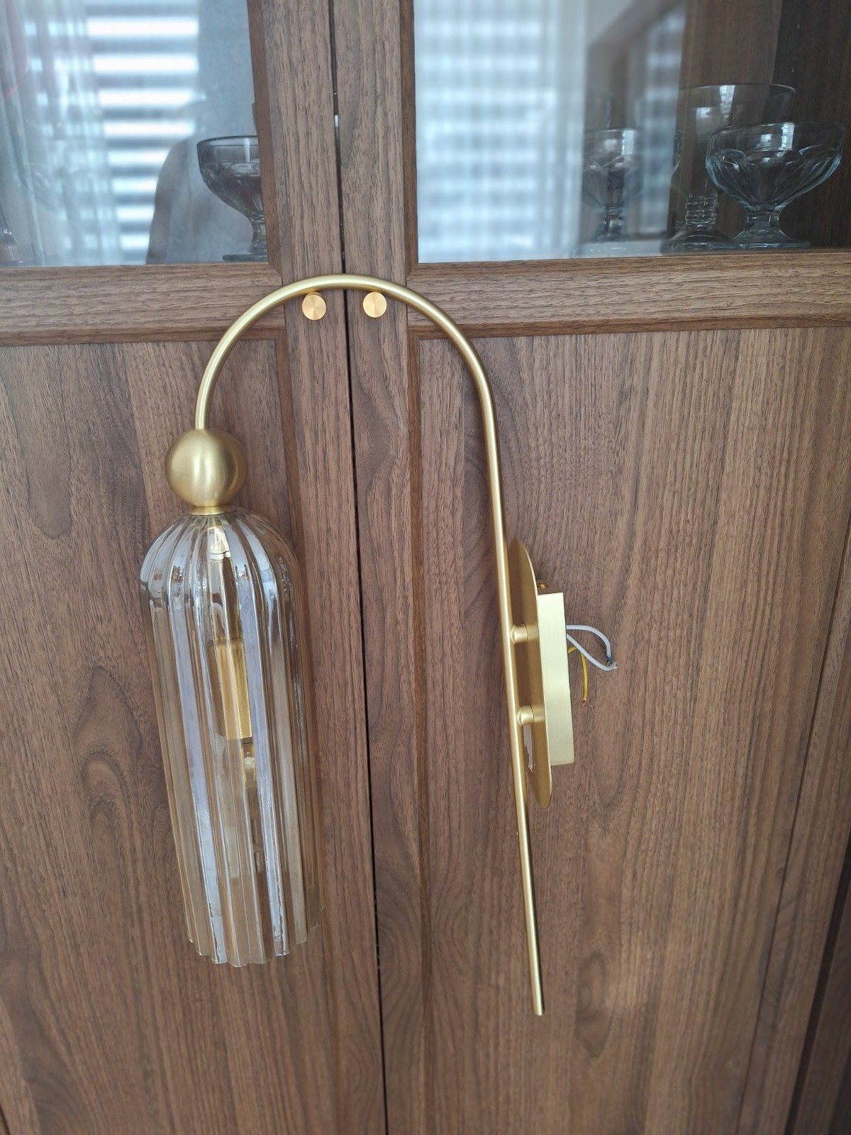 Moderne gouden wandlamp met geribbeld glas, Ophalen, Nieuw, Glas, Modern, Art Deco, Luxe
