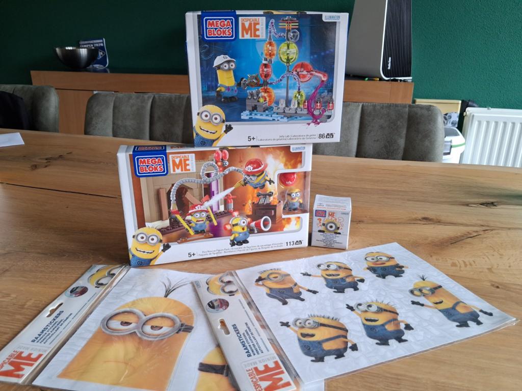 Mega Bloks Minions sets & raamstickers - Nieuw!, Ophalen of Verzenden, Nieuw, Megabloks