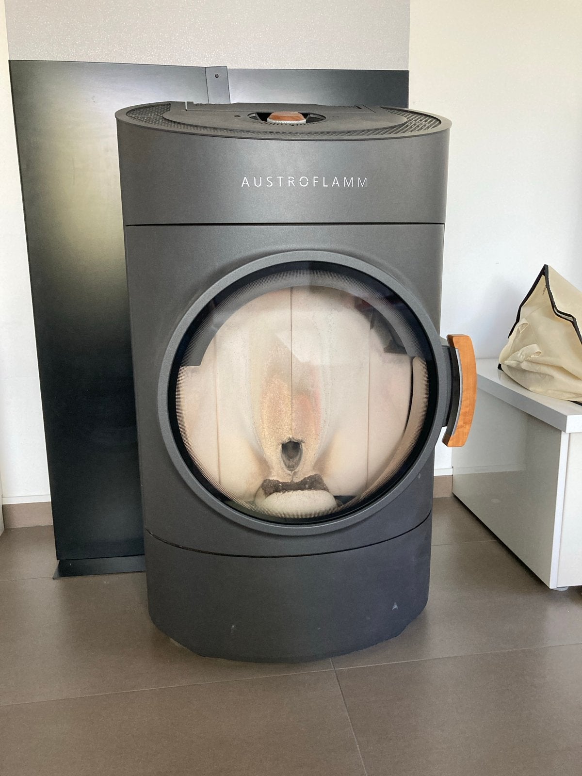 AUSTROFLAMM CLOU pelletkachel - Modern design, Ophalen, Gebruikt, Pelletkachel, Vrijstaand