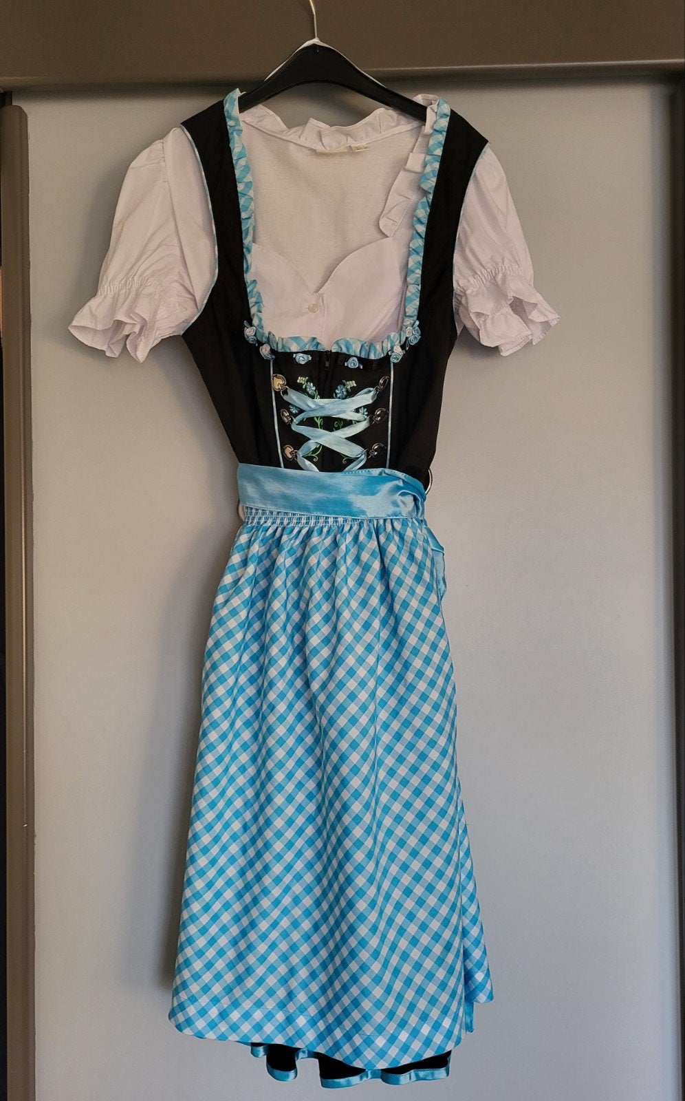Dirndl maat 42 zwart/blauw met witte blouse, Maat 42/44 (L), Kleding, Esmara, Ophalen of Verzenden