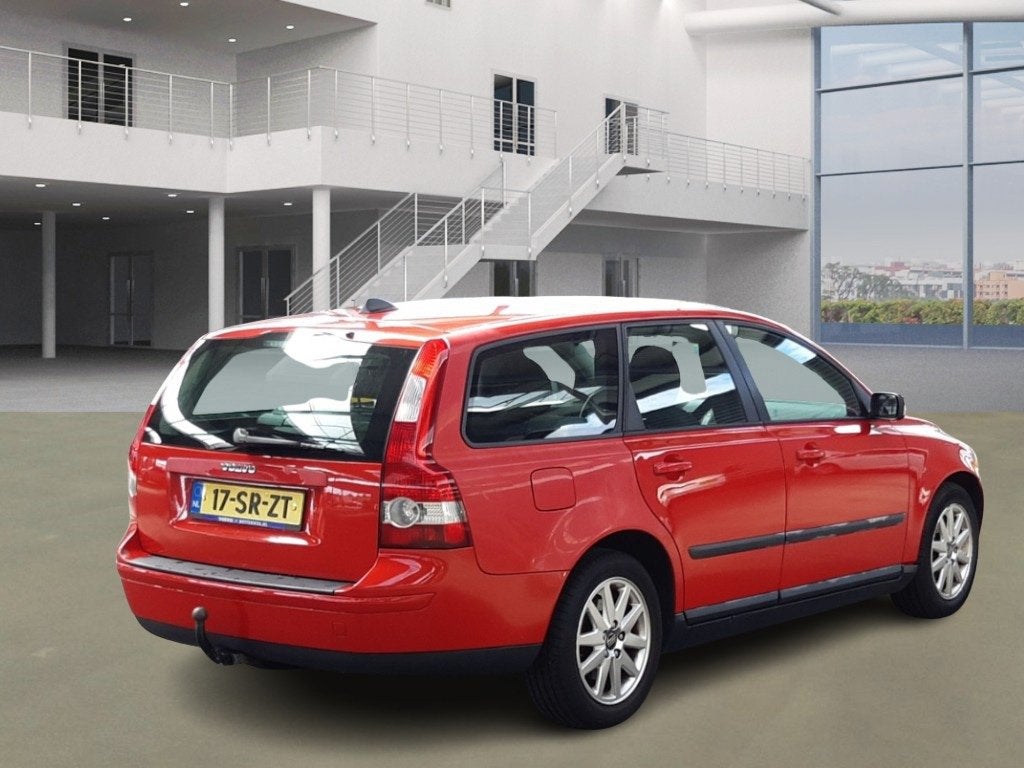 Volvo V50 1.8 Kinetic/ APK 17-08-2027, Auto's, Voorwielaandrijving, 125 pk, 4 cilinders, Electronic Stability Program (ESP)