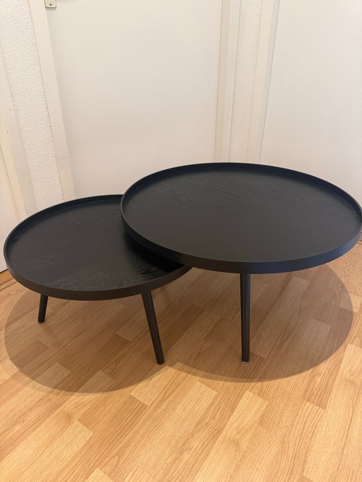 Zwarte bijzettafels - set van 2 - €30, Minder dan 55 cm, Gebruikt, Rond, Ophalen