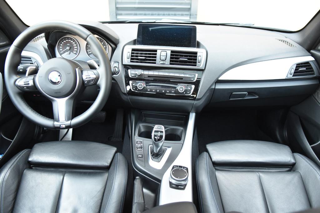 BMW 1-serie M140i xDrive High Executive * Schuifdak * M-Perf, Auto's, BMW, Gebruikt, Met garantie (alle), Bedrijf, Vierwielaandrijving