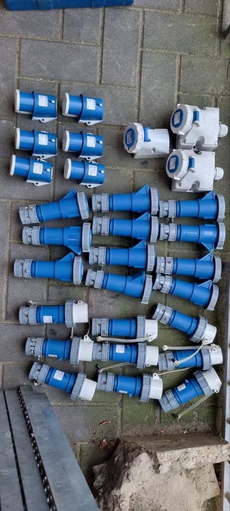 Mennekes CEE stekkers en stopcontacten 2P+A 16A 200-250V, Doe-het-zelf en Verbouw, Elektra en Kabels, Ophalen of Verzenden, Nieuw