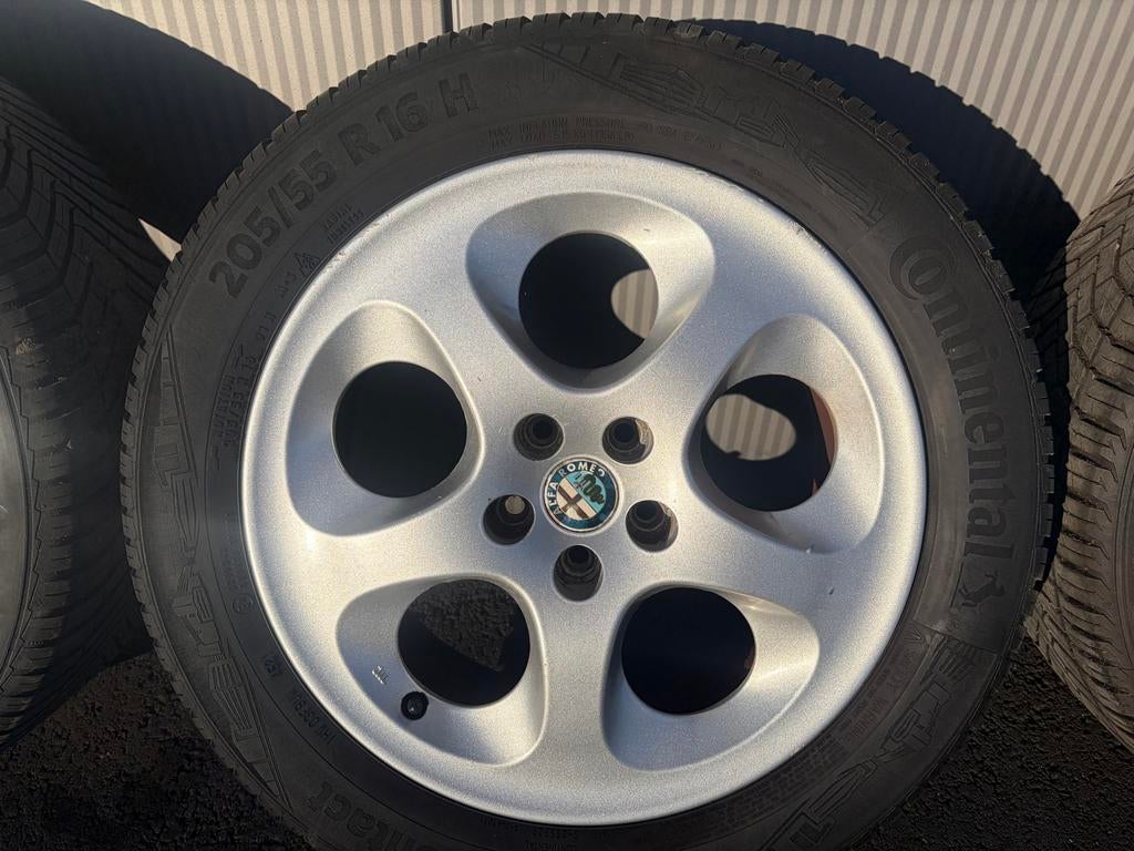 Alfa Velgen 5x98 16” met All Season banden 205/55/16, Auto-onderdelen, Ophalen, Gebruikt, 16 inch, Banden en Velgen
