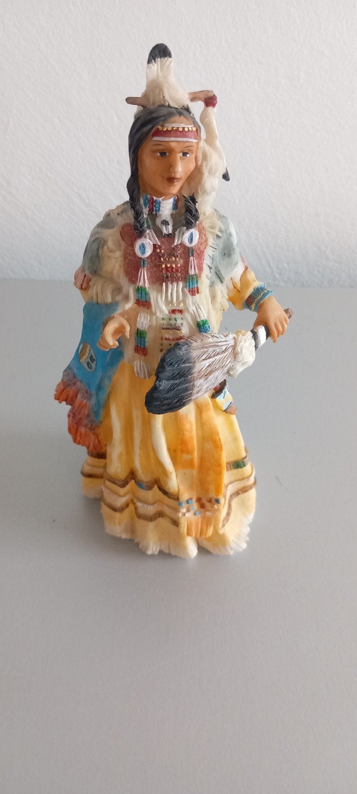 Indianen beeldje - Vrouw met veren, Ophalen of Verzenden, Zo goed als nieuw, Mens