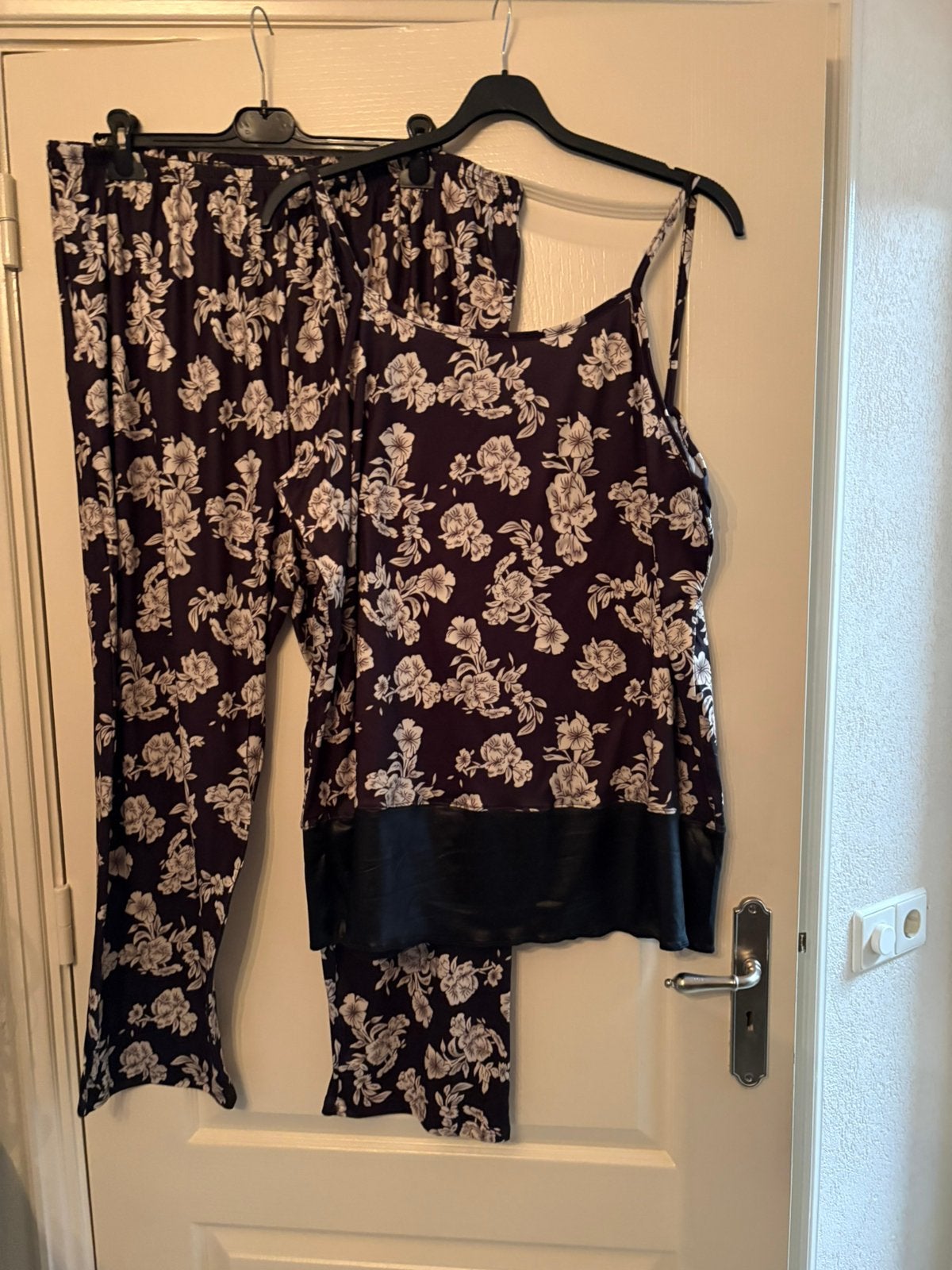Set broek + top 52/54 Kelly Felder zwart/ beige, Kleding | Dames, Grote Maten, Nieuw, Overige typen, Zwart, Ophalen of Verzenden
