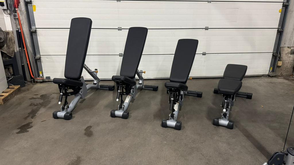 4 Verstelbare Matrix Fitness Bankjes, Sport en Fitness, Fitnessmaterialen, Zo goed als nieuw, Overige typen, Ophalen