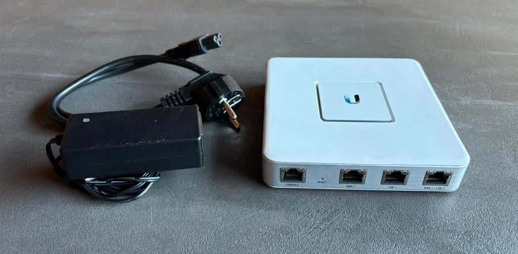 Unifi security gateway USG, Ophalen of Verzenden, Gebruikt