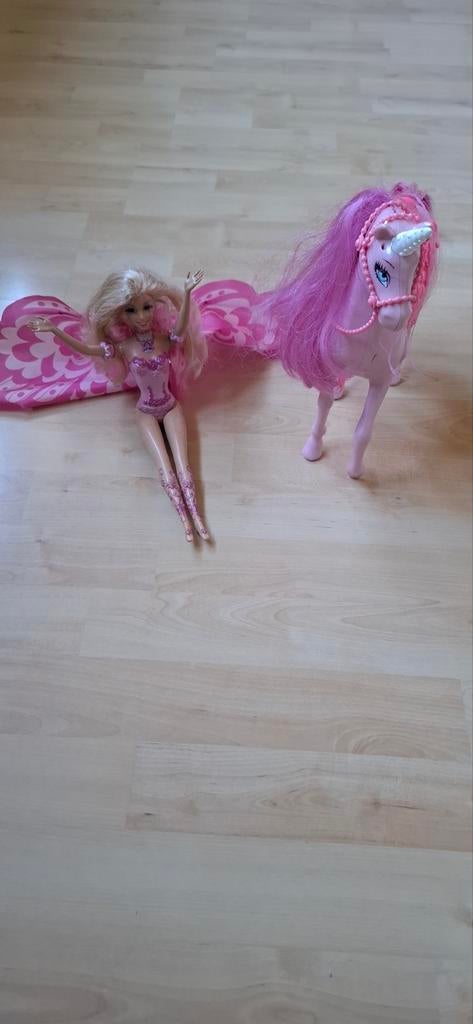 Mattel barbie Fairytopia Mermaidia Elina met paard, Ophalen of Verzenden, Zo goed als nieuw, Barbie