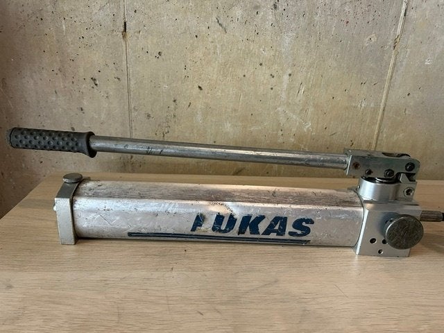 LUKAS LH2/0,9-70 Hydraulische Handpumpe – 700 bar –, Ophalen of Verzenden, Gebruikt