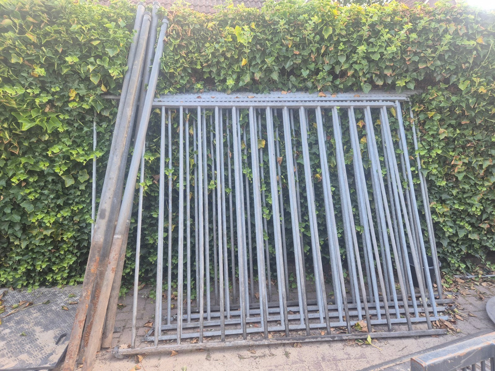 Gebruikt Spijlenhekwerk - 10 meter, Ophalen, Gebruikt, IJzer, Spijlenhekwerk