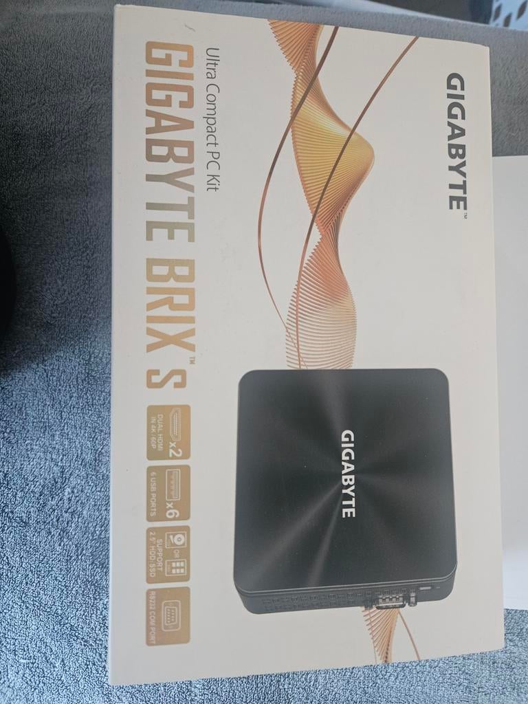 GIGABYTE BRIX S Ultra Compact PC Kit - Nieuw in doos, Ophalen of Verzenden, Nieuw, HDD