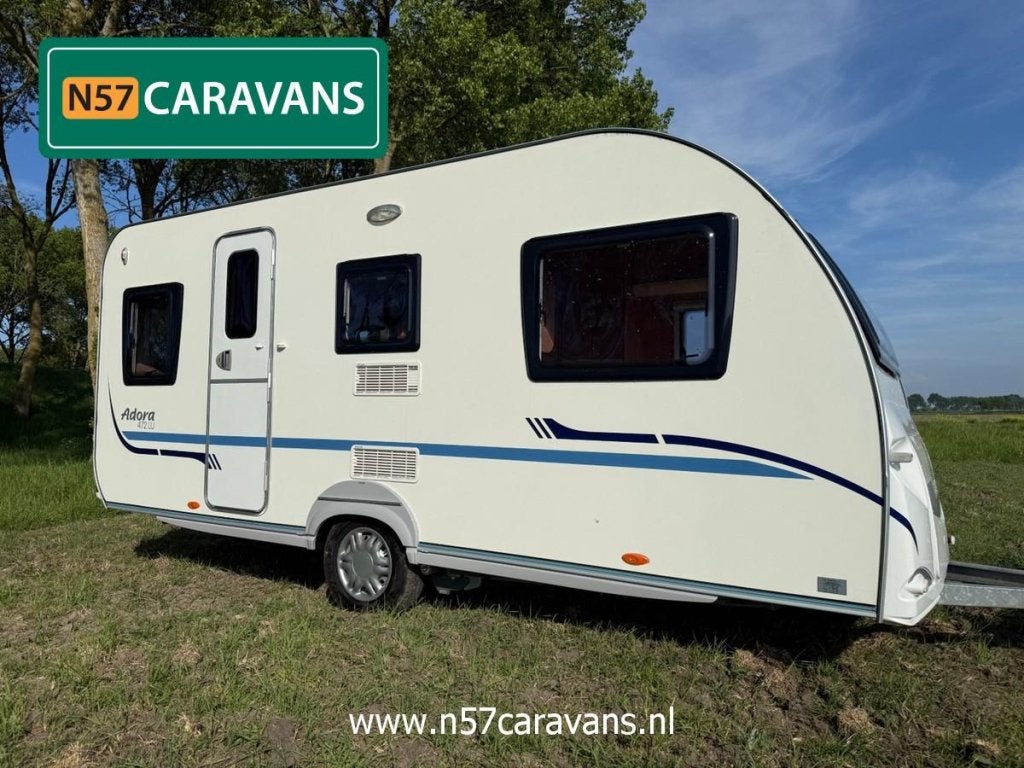 Adria Adora 472 LU / Walker voortent / 2 aparte bedden, Lengtebed, Rondzit, Schokbreker, Bedrijf