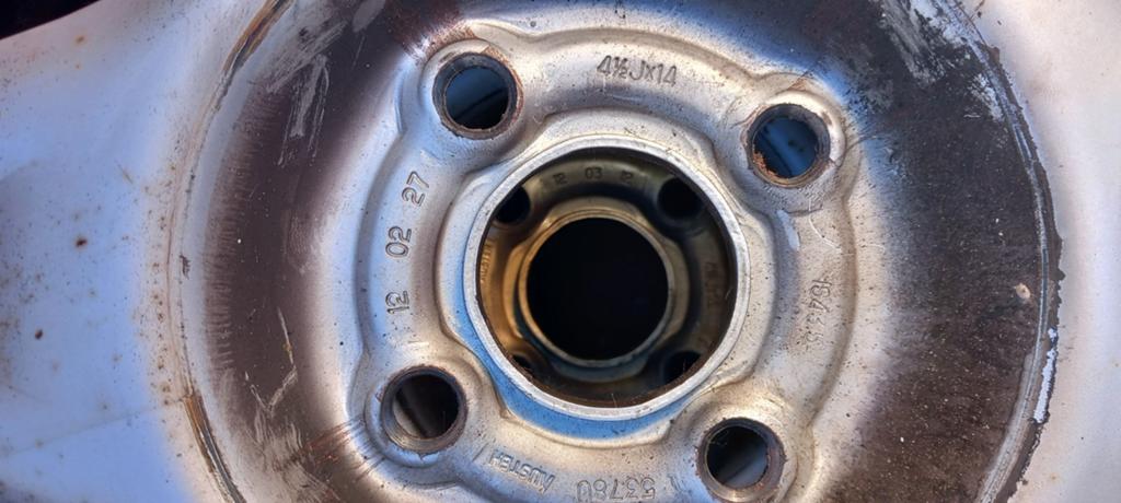 winterbanden. Met velgen chevrolet spark bieden, Ophalen of Verzenden, Gebruikt