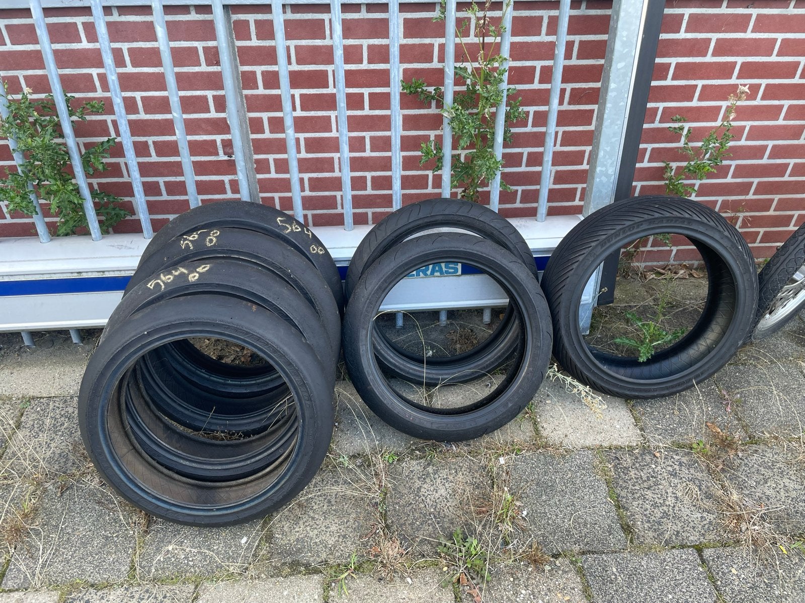 Partijprijs 50,- supermoto banden- Gebruikt, goede staat, Motoren, Ophalen, Gebruikt