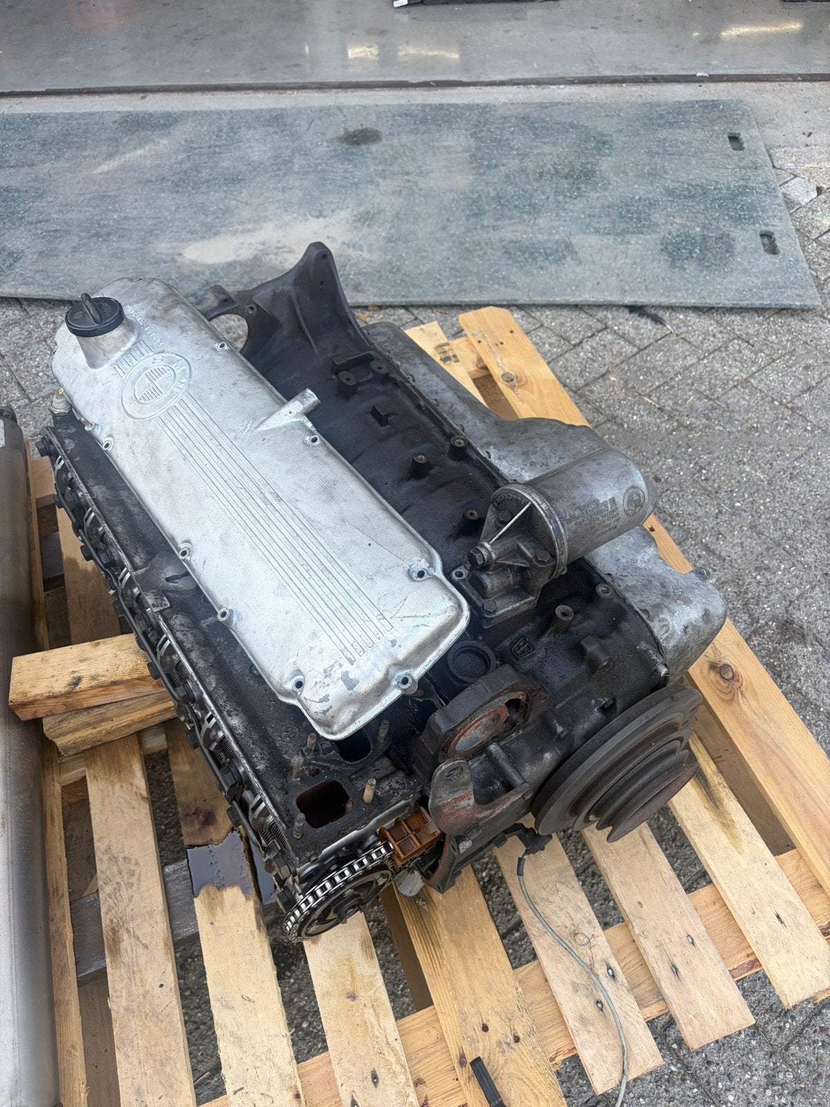 BMW M30 2.8 Motor ter revisie, Auto-onderdelen, Motor en Toebehoren, Ophalen of Verzenden, Gereviseerd, BMW