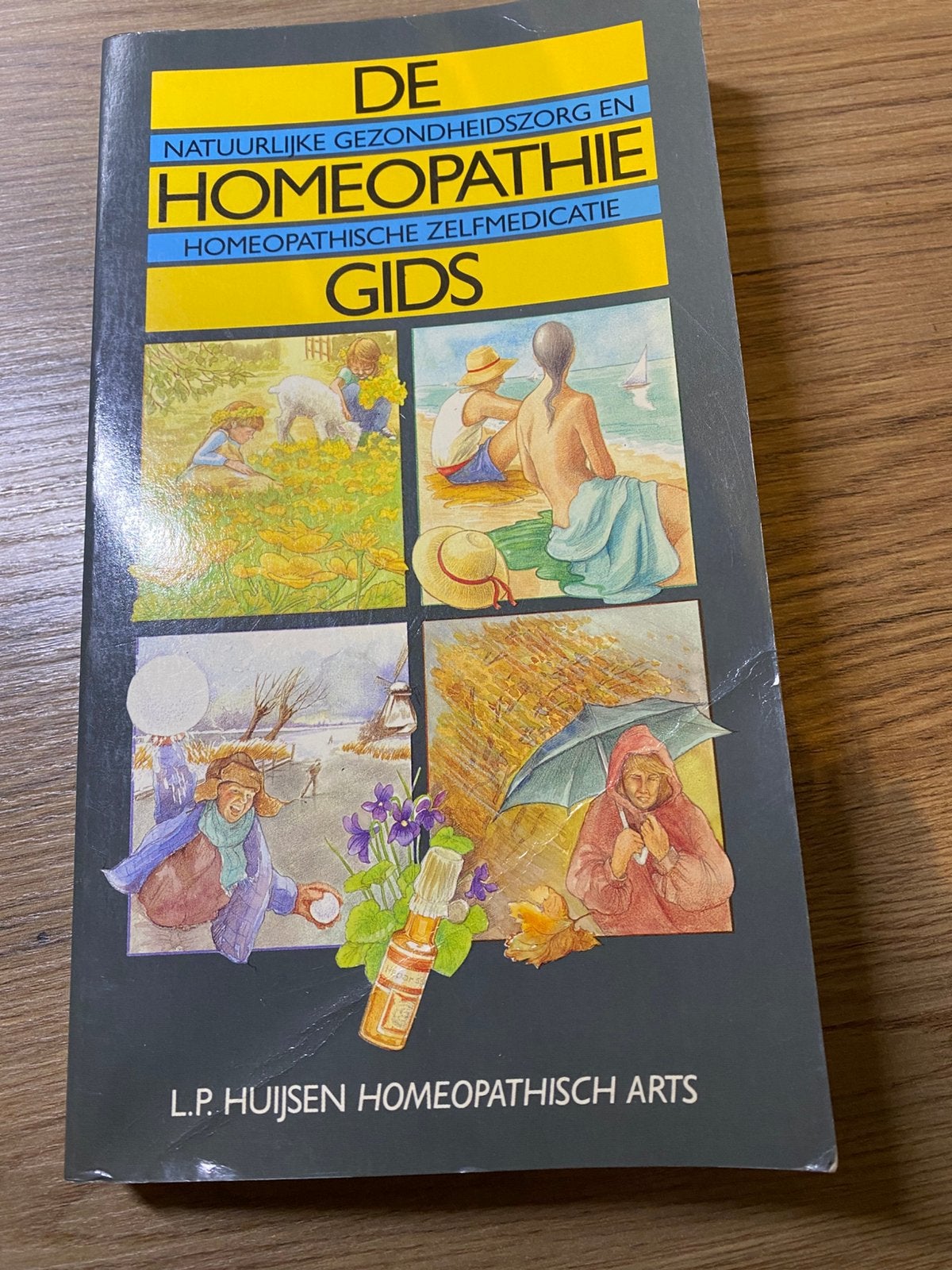 Boek DE HOMEOPATHIE GIDS, Ophalen of Verzenden, Gelezen, Kruiden en Alternatief