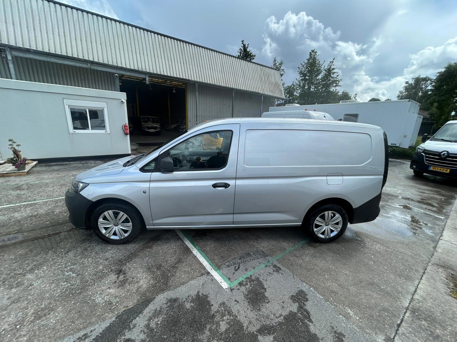 Volkswagen Caddy Cargo Maxi 2.0 TDI Comfort, Auto's, Bestelauto's, Voorwielaandrijving, Stof, Gebruikt, Euro 6