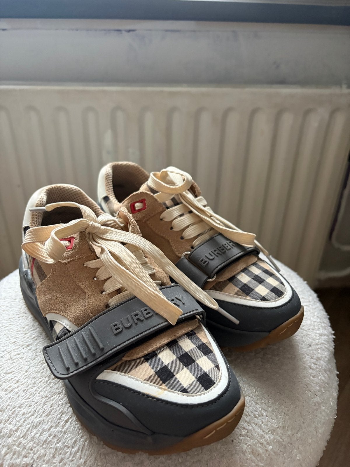Burberry schoenen maat 38 in goede staat, Ophalen of Verzenden, Gedragen, Bruin, Sneakers of Gympen