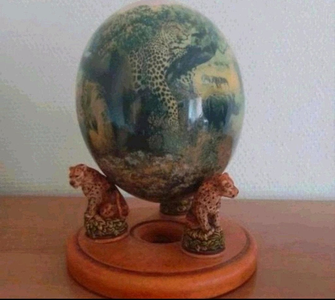 Struisvogel  , struis vogel ei big five afrika  , afrikaanse, Antiek en Kunst, Afrika, Ophalen of Verzenden, Handgemaakt, Natuurlijk materiaal