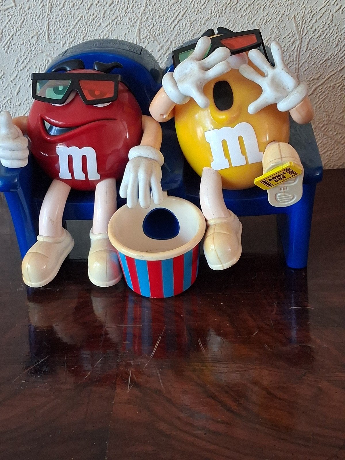 M&M's Snoepdispenser Rood & Geel in Bioscoopstoel, Ophalen of Verzenden