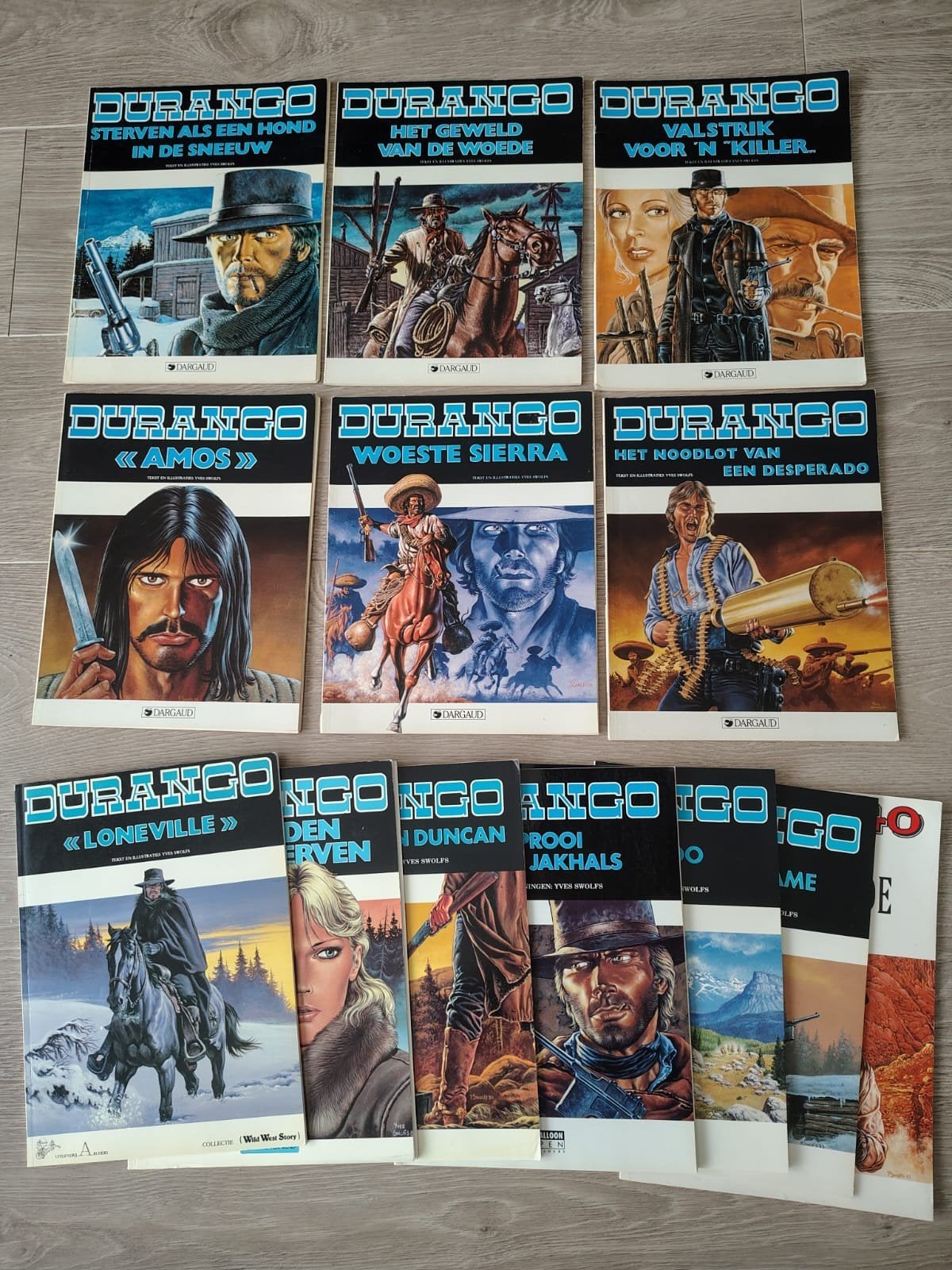 Durango stripboeken serie deel 1 t/m 13, Meerdere stripboeken, Ophalen of Verzenden, Gelezen