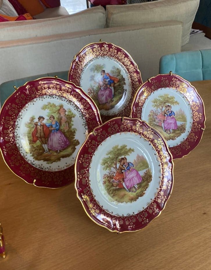4 borden Limoges, 65 jaar oud, puntgaaf. 22 en 25 cm, Antiek en Kunst, Antiek | Porselein, Ophalen of Verzenden