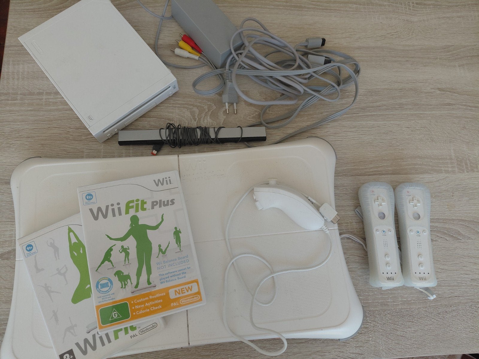 Complete Wii set, Ophalen, Gebruikt, Met 2 controllers, Met games