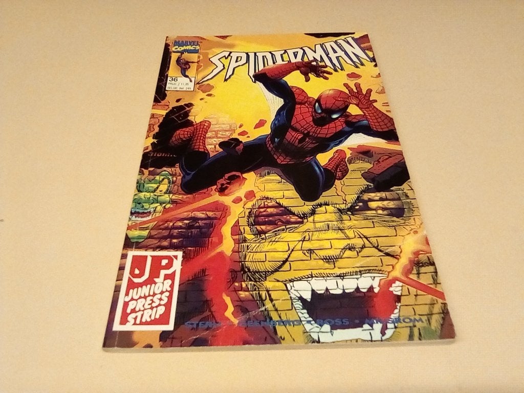 Spiderman Junior Press Strip - Nummers 31, 34, 36, Gelezen, Diverse auteurs, Ophalen of Verzenden, Meerdere stripboeken