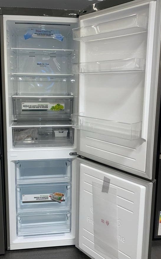 GLOEDNIEUW! LG-koelvriescombinatie GBB61SWGCN1 - ongeopend, Witgoed en Apparatuur, Koelkasten en IJskasten, Ophalen, 200 liter of meer