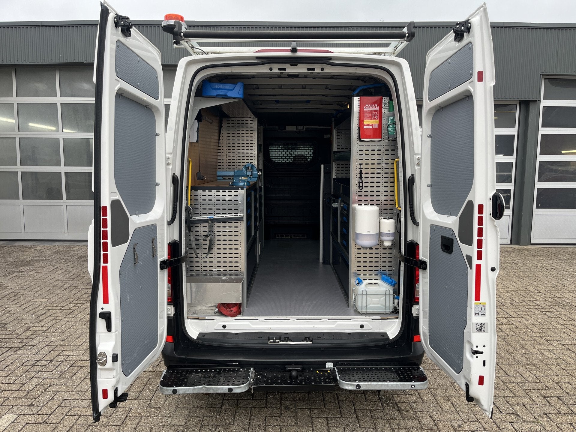Volkswagen Crafter 2.0 TDI L3H3 4Motion 140pk Bpm vrij Werkp, Stof, Gebruikt, 4 cilinders, Volkswagen