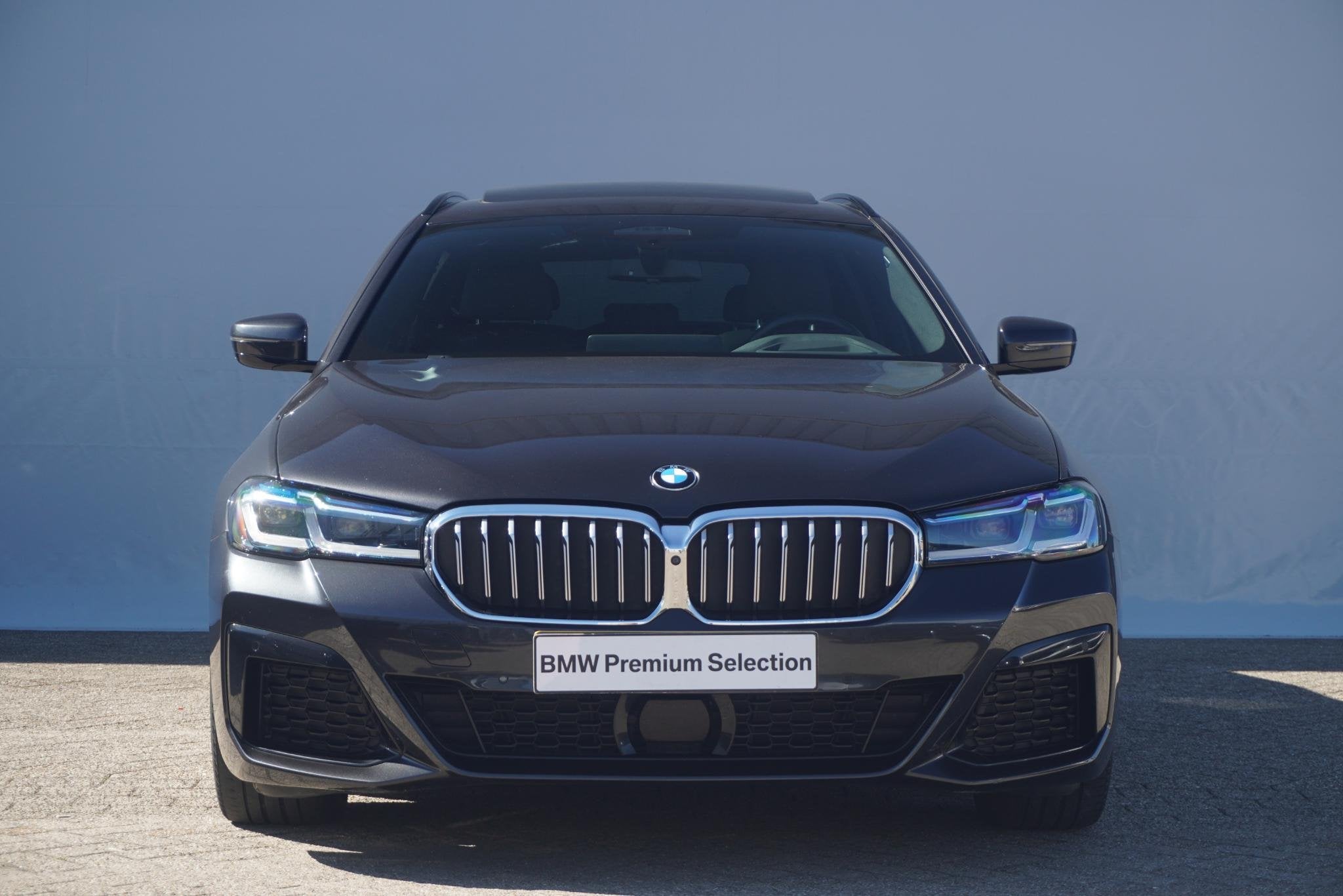 BMW 5-serie Touring 530e xDrive M Sport | Trekhaak | Harman, Auto's, 1998 cc, Stof, Gebruikt, 4 cilinders