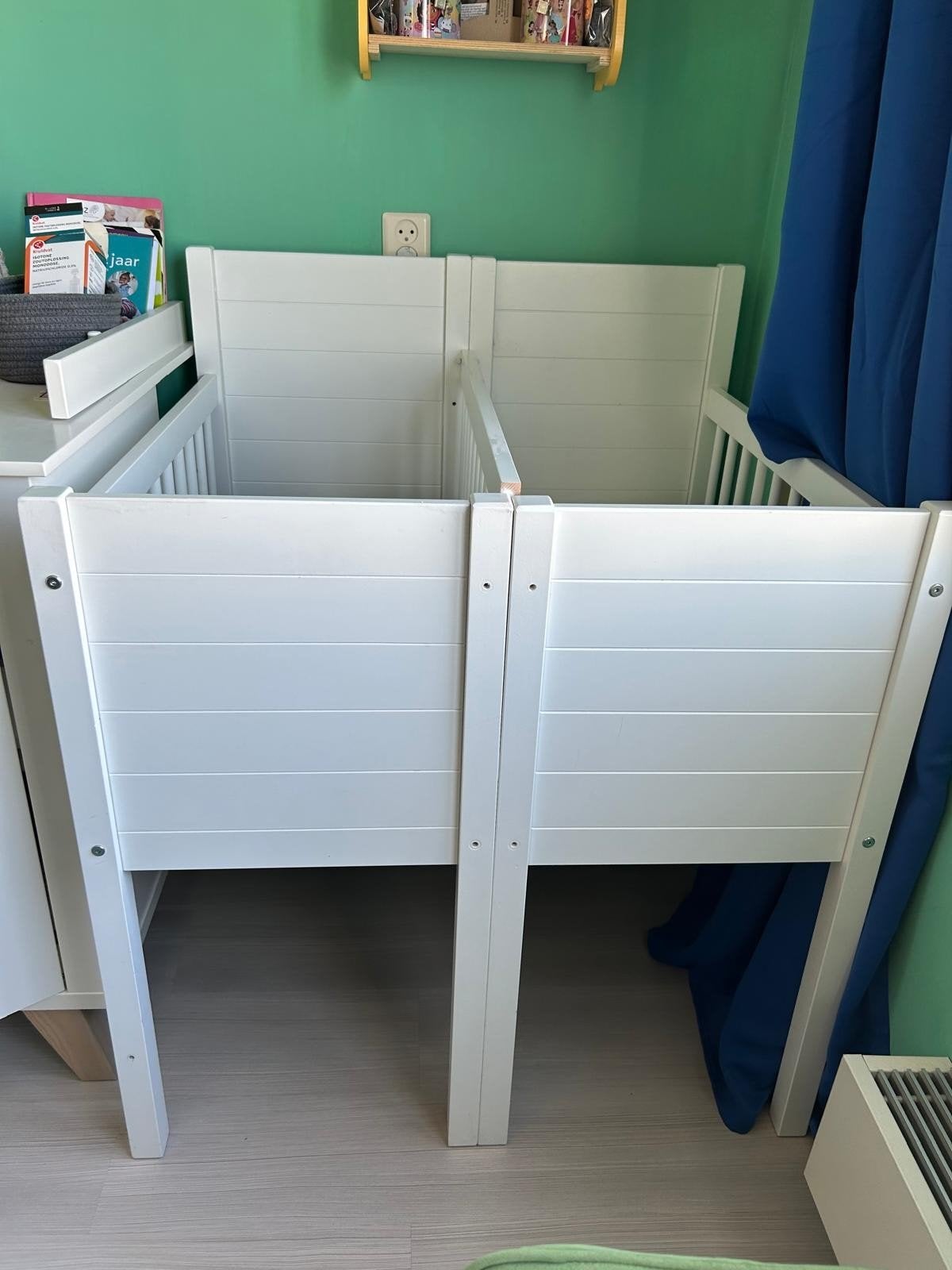Tweeling wieg met 2 matrassen, Kinderen en Baby's, Babywiegjes en Ledikanten, Ophalen, Gebruikt, Wieg