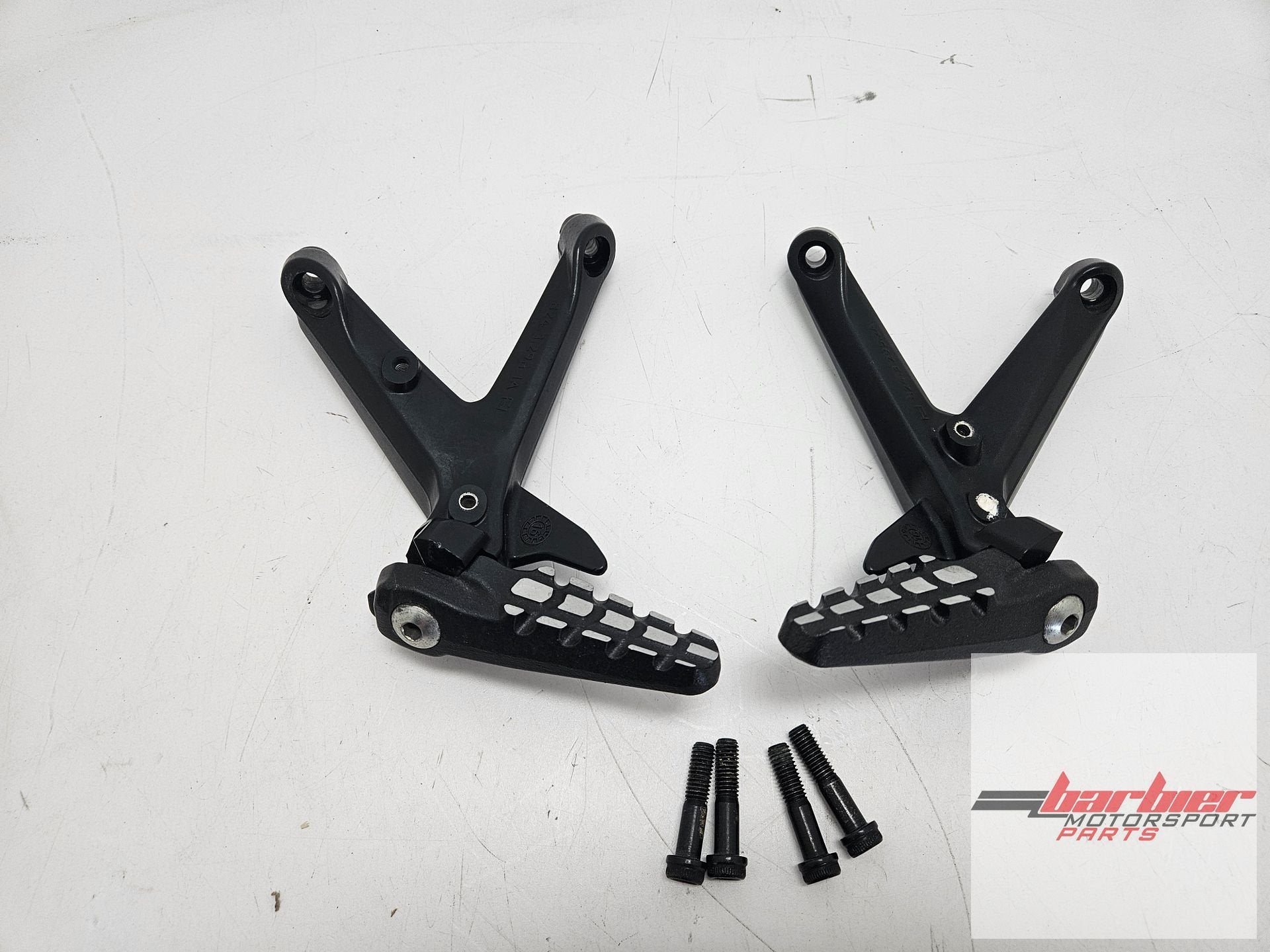 Ducati Diavel X 2016-2018  Duosteun SET (82432961A) (8243295, Motoren, Gebruikt, -, -, Ophalen of Verzenden
