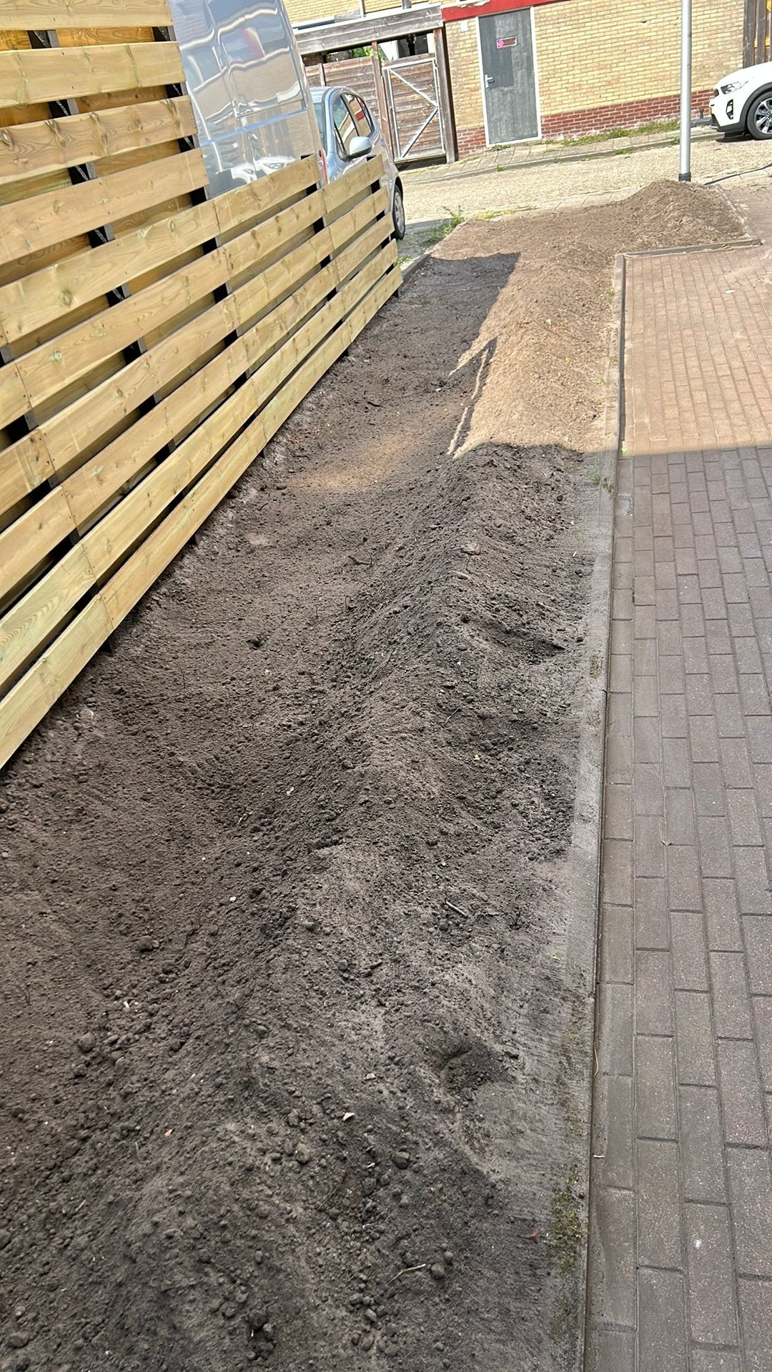 Gratis af te halen: Zwarte grond / Tuinaarde, Tuin en Terras, Zand, Ophalen, Gebruikt, Overige typen