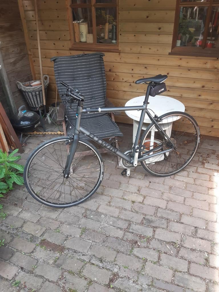 BTwin Fit 500 Racefiets. 1 spaak gebroken., 28 inch, Gebruikt, Velgrem, Meer dan 20 versnellingen