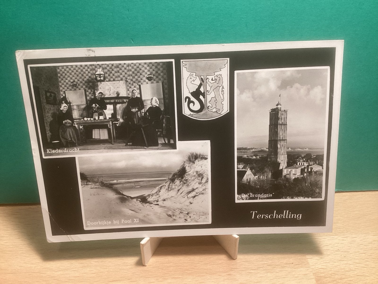 Terschelling: Klederdracht, duinen, Branda.  742, Ophalen of Verzenden, Voor 1920, Gelopen, Waddeneilanden