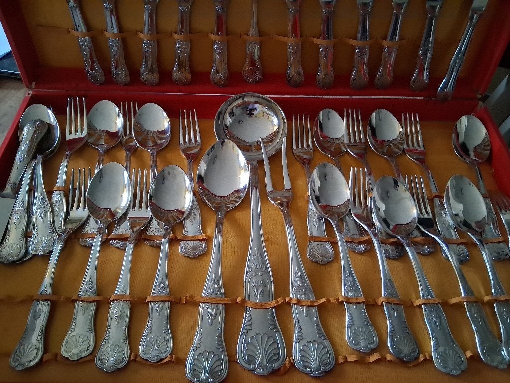 Complete Antieke 12 pers. Bestek cassette sierlijk bewerkt, Ophalen of Verzenden