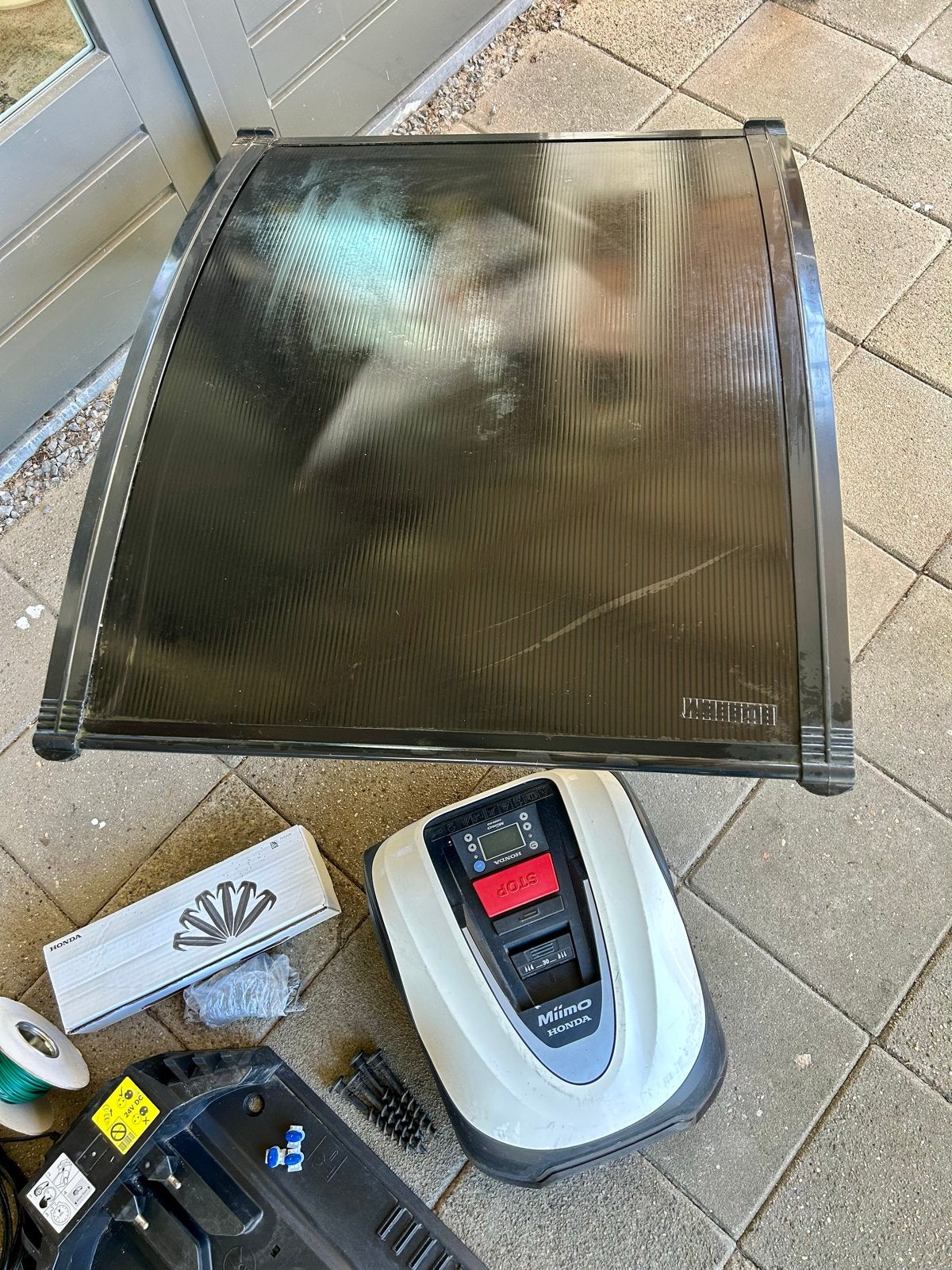 Honda Miimo HRM40 Robotmaaier met Laadstation en Garage, Ophalen, Gebruikt, Minder dan 20 cm