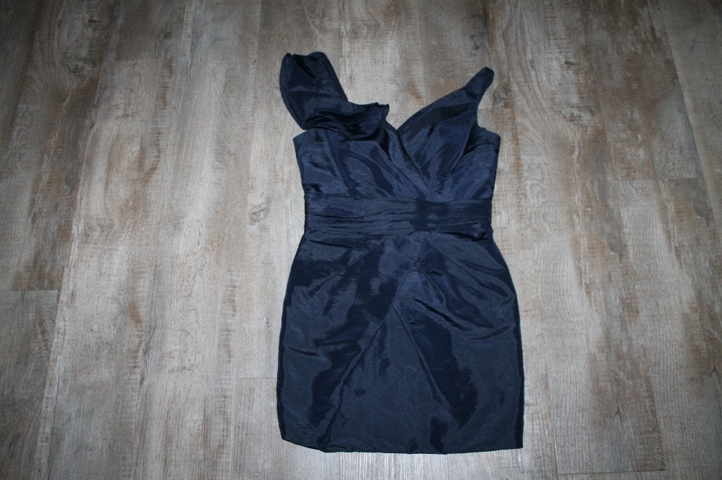 Cocktailjurk voor een (jonge)dame, Kleding | Dames, Gelegenheidskleding, Blauw, Cocktailjurk, Ophalen of Verzenden, Zo goed als nieuw