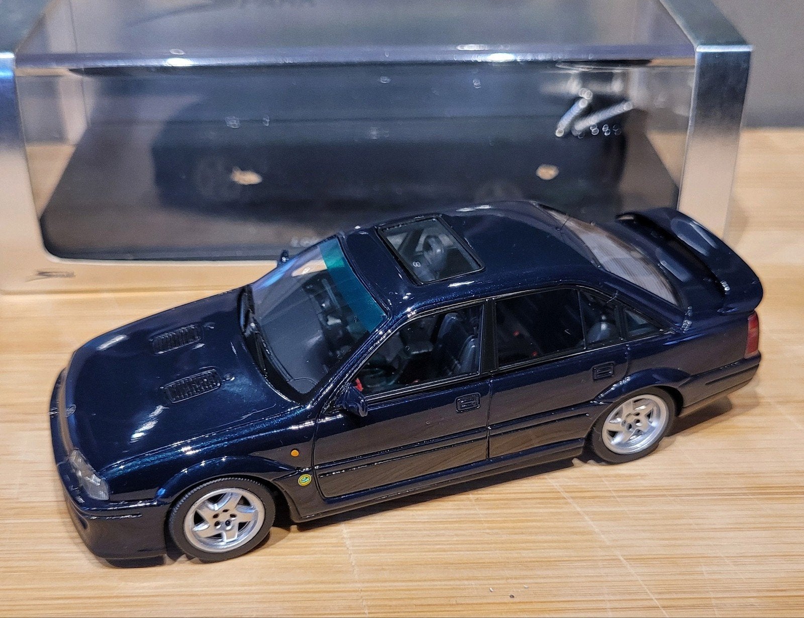 Opel Lotus Carlton Omega 1/43 S1236 Spark, Ophalen of Verzenden, Zo goed als nieuw, Auto, Overige merken