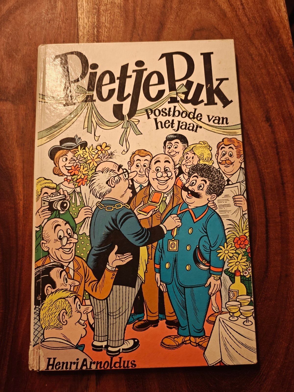 Pietje Puk Postbode van het Jaar - Henri Arnoldus, Meerdere stripboeken, Ophalen of Verzenden, Gelezen