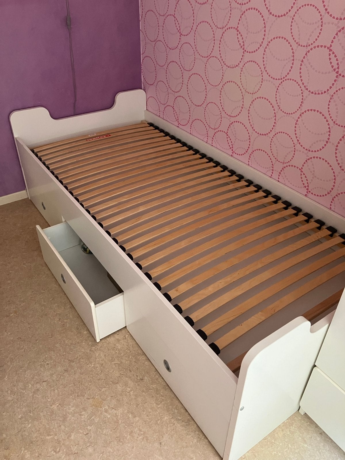 Ikea logeerbed 90x200 met 3 laden en lattenbodem, Ophalen, Gebruikt, 90 cm, Eenpersoons