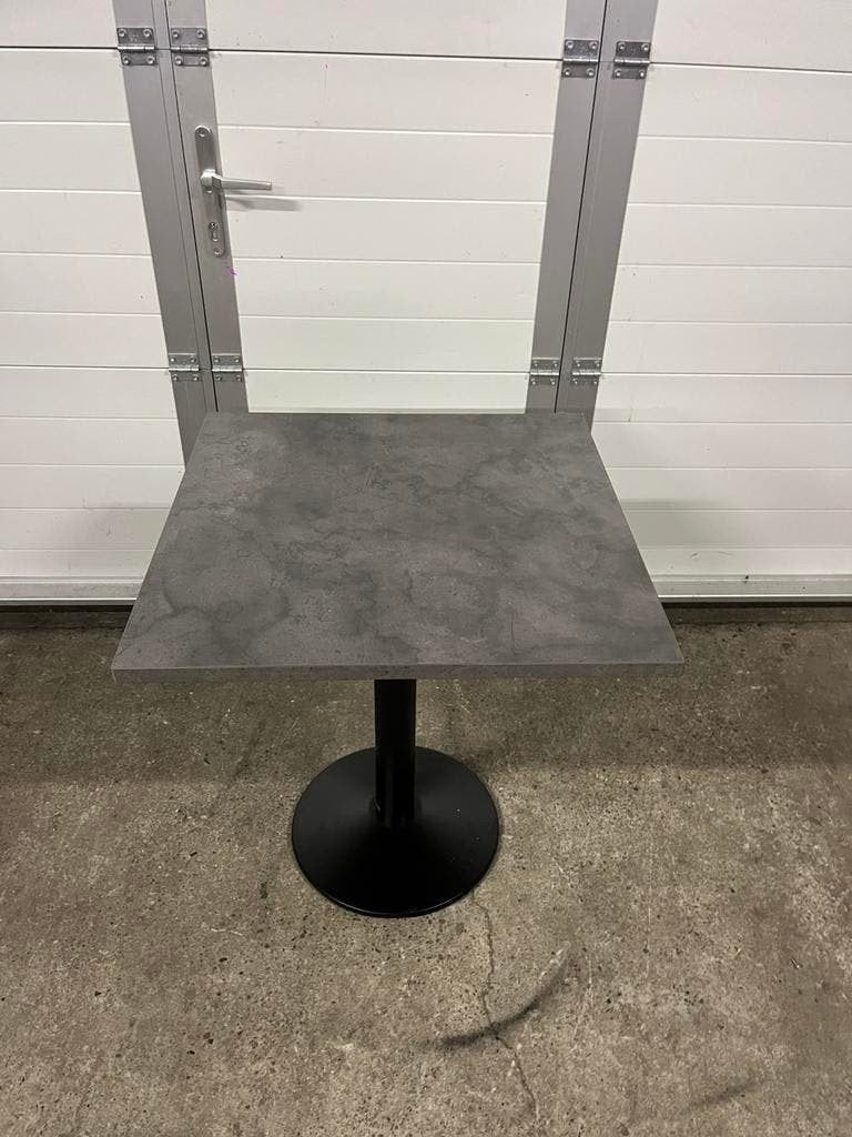 18 stuks Bistro tafels cafe horeca restaurant 70x70 cm, Ophalen